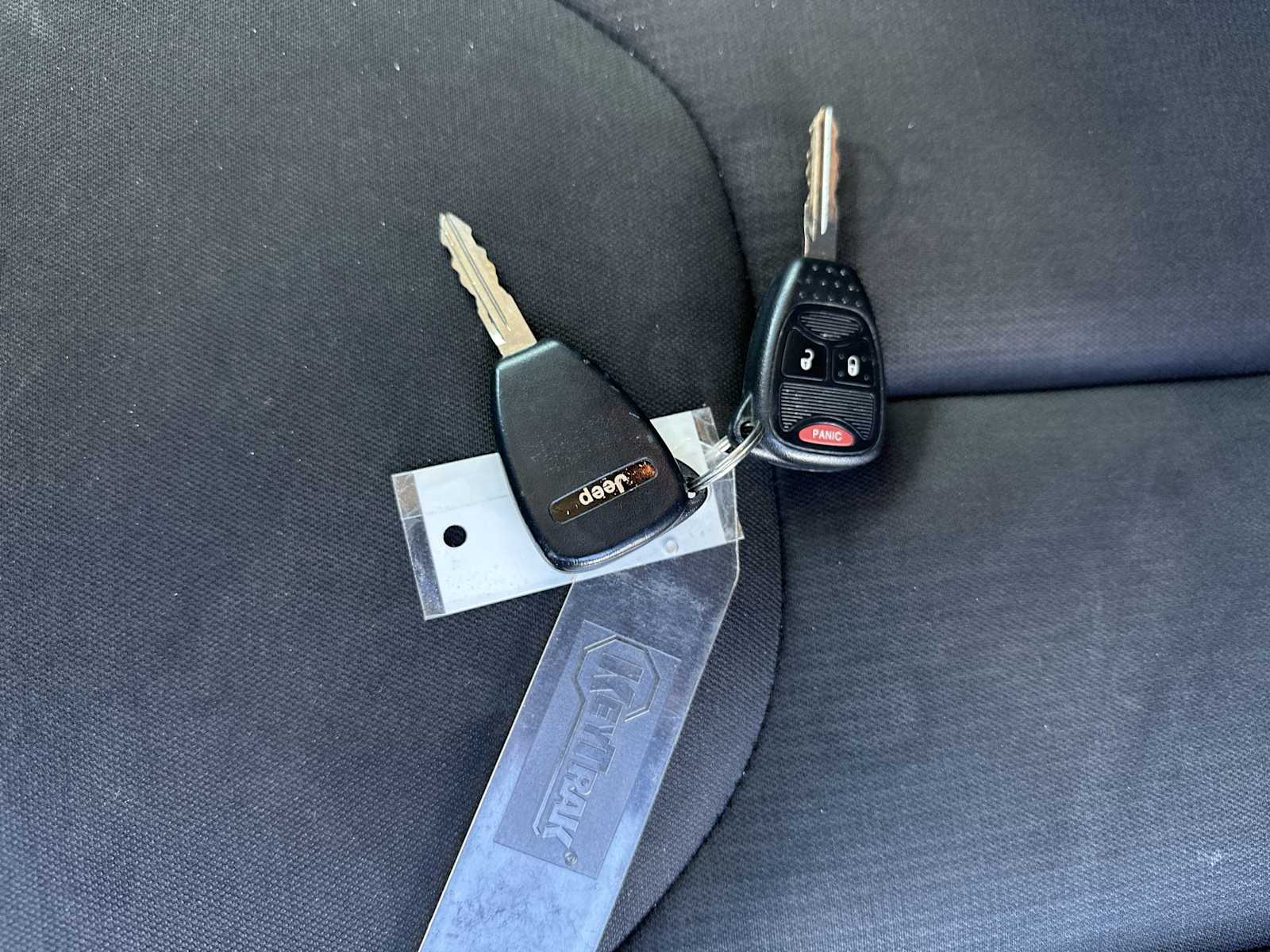 Thumbnail: 2017 Jeep Wrangler - 26