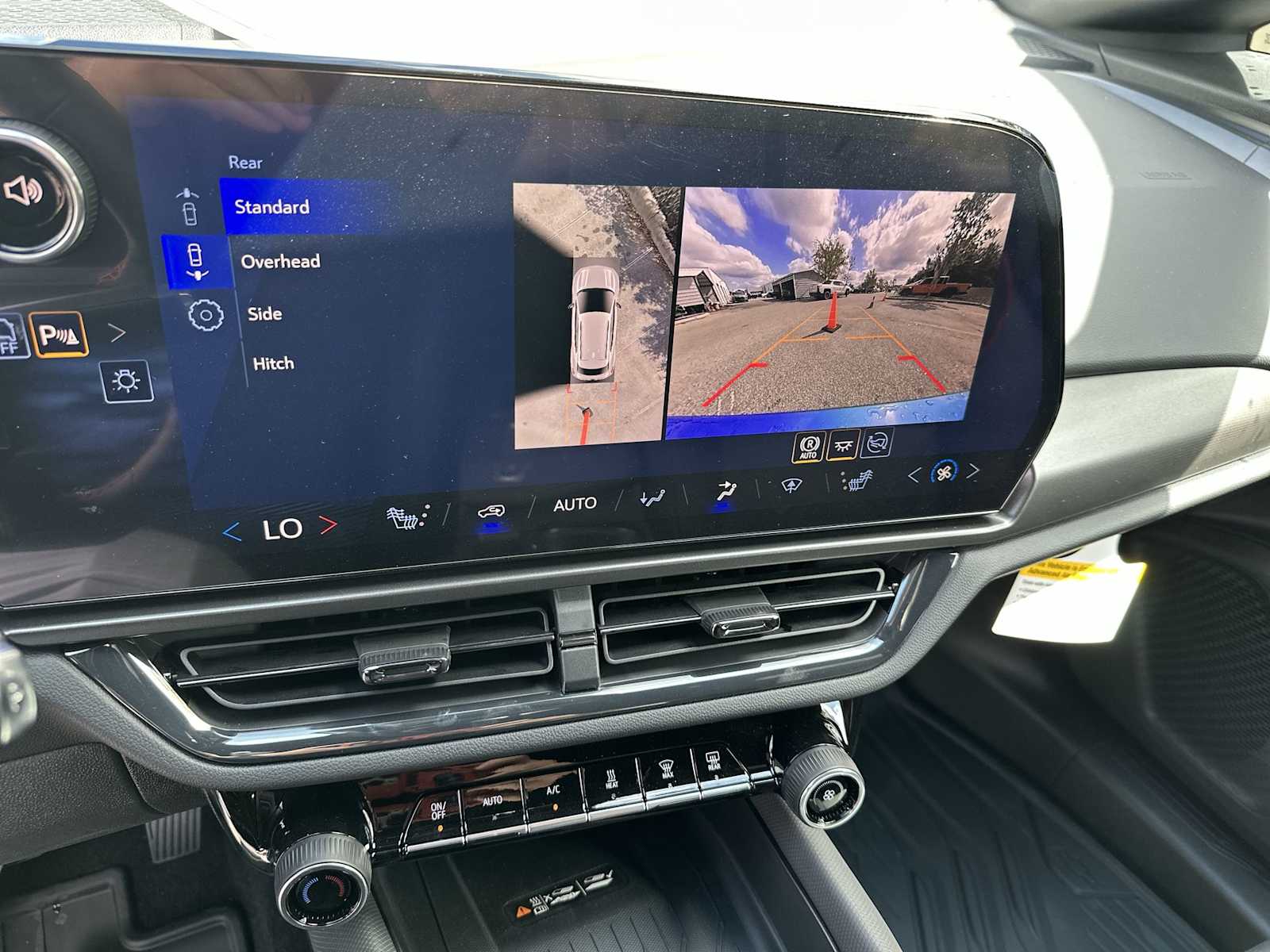 Thumbnail: 2026 Chevrolet Equinox - 22