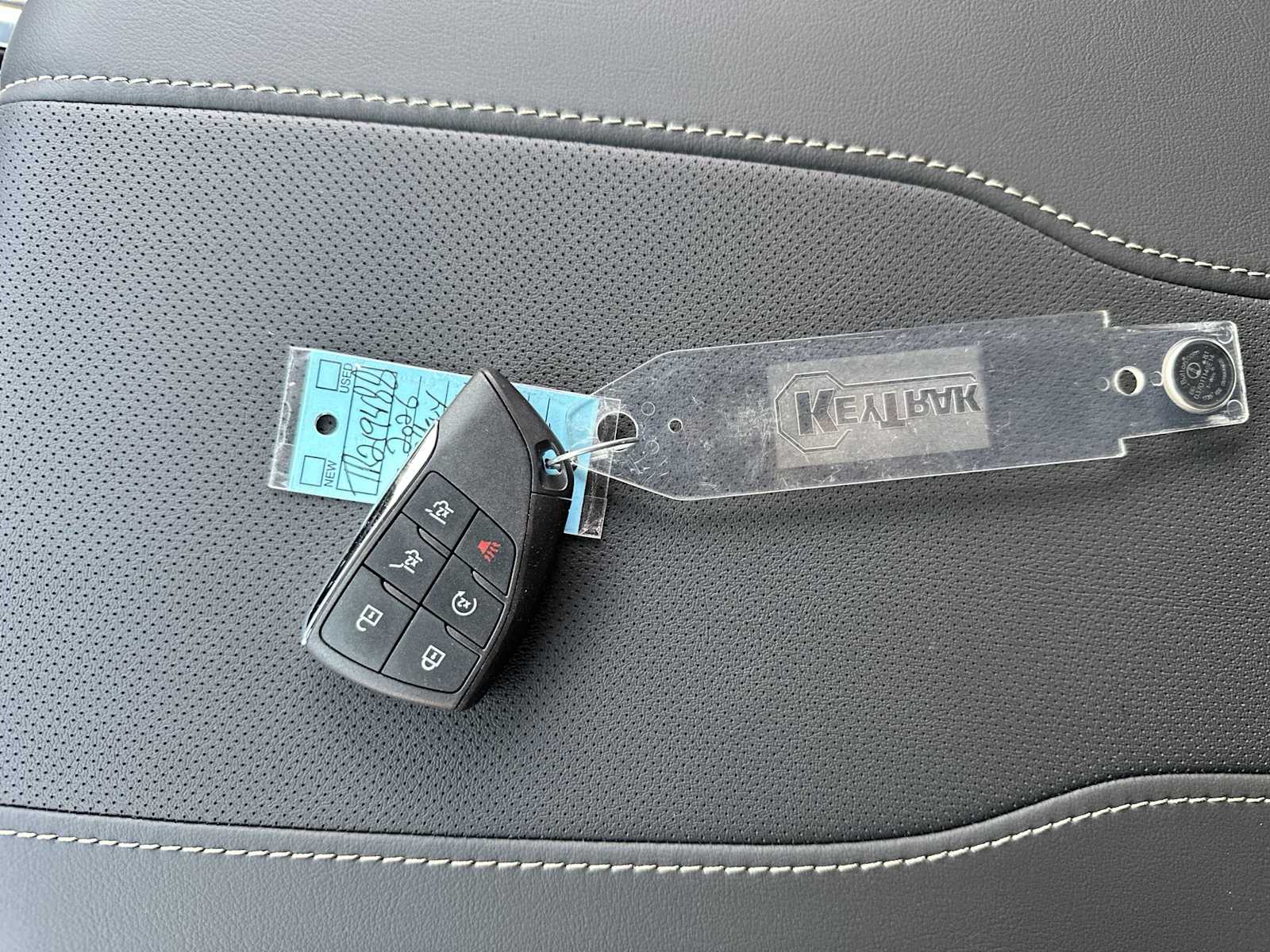 Thumbnail: 2026 Chevrolet Suburban - 26