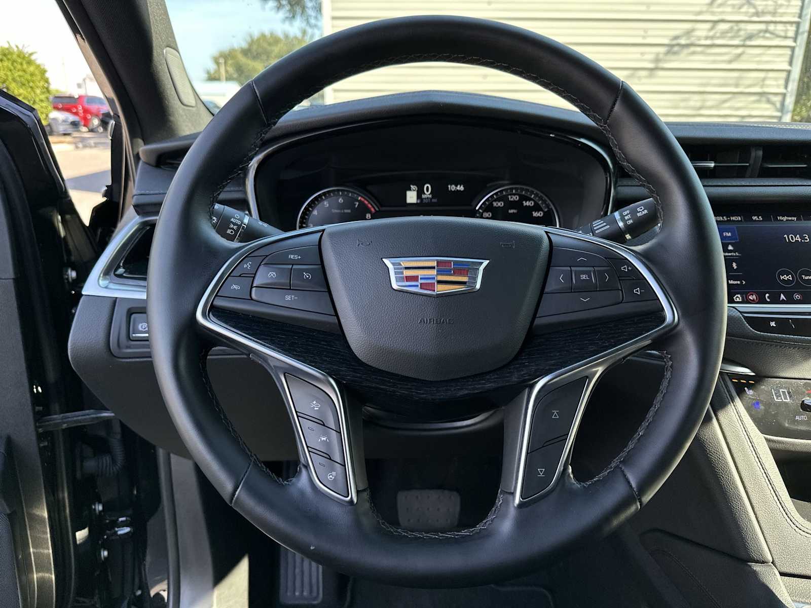 Thumbnail: 2025 Cadillac XT5 - 21