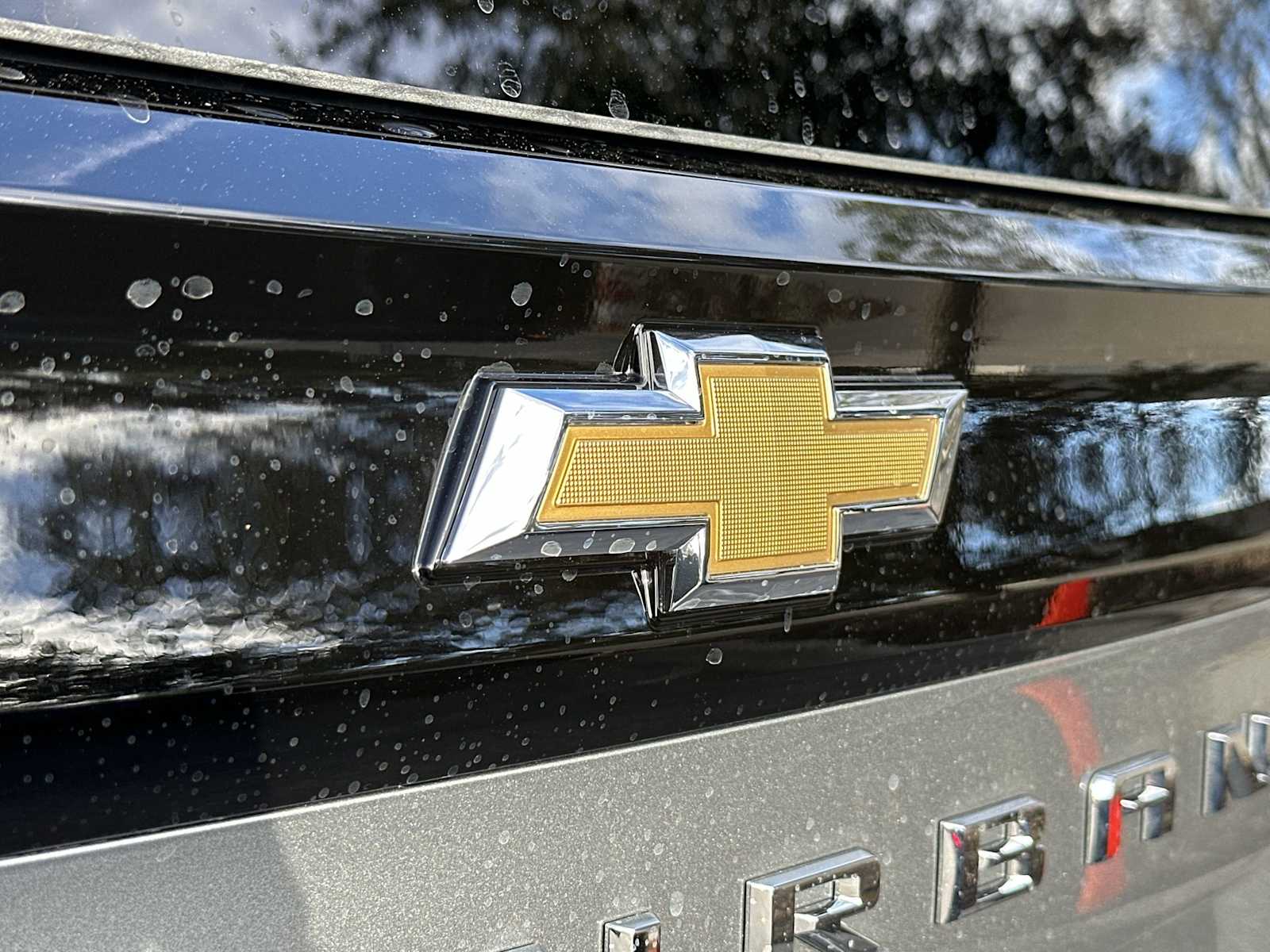 Thumbnail: 2026 Chevrolet Suburban - 10