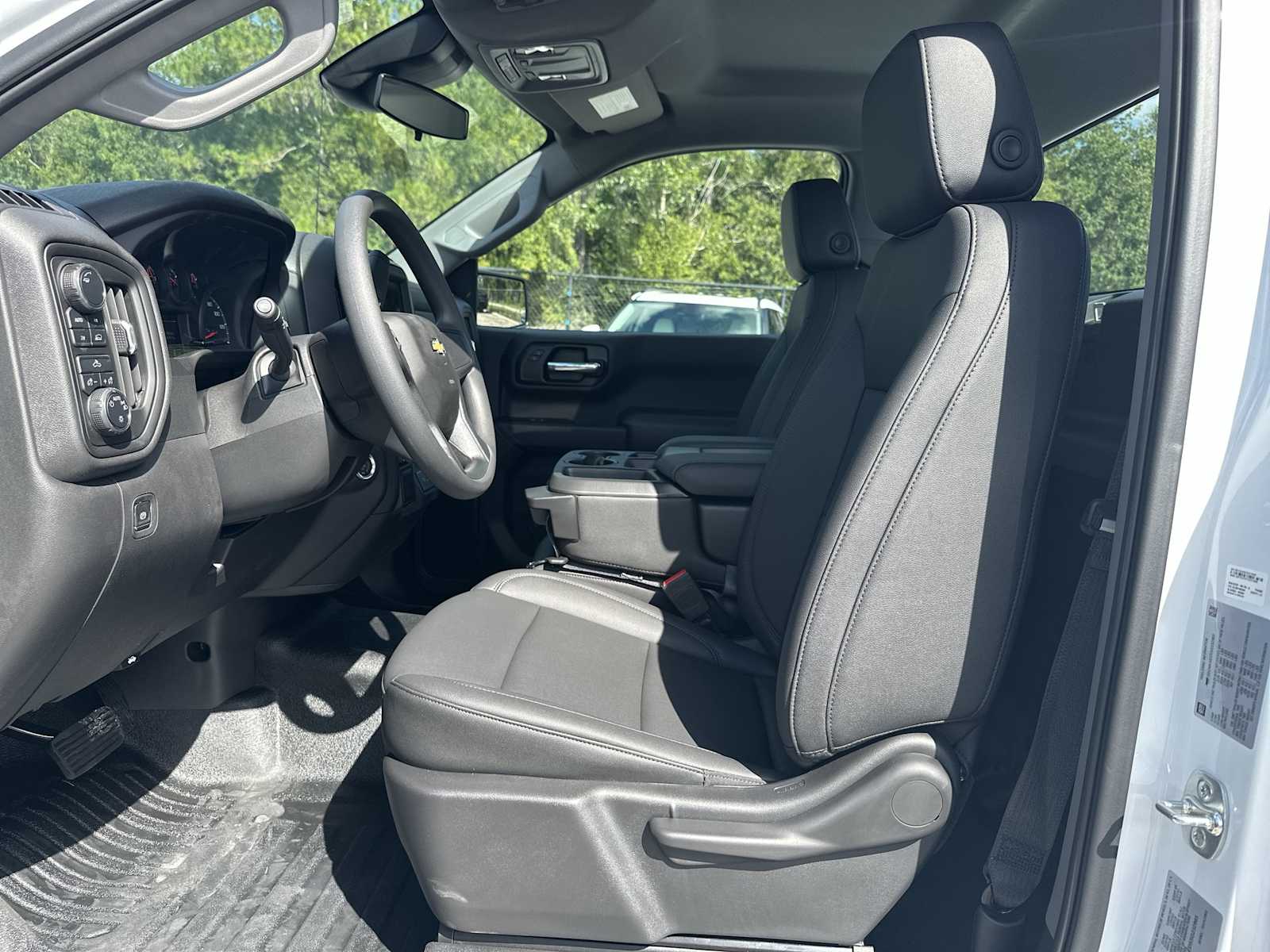 Thumbnail: 2025 Chevrolet Silverado 1500 - 15