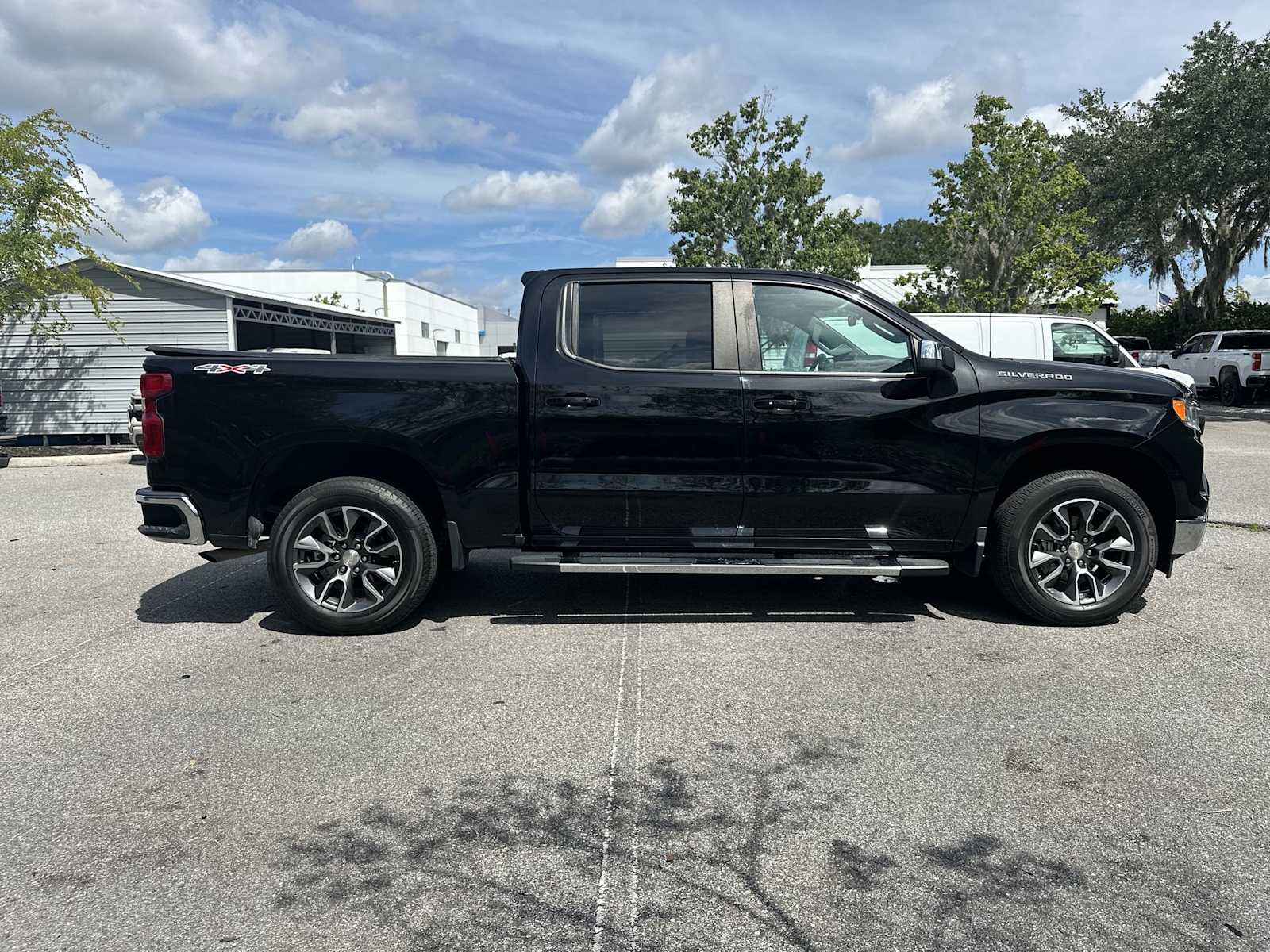 Thumbnail: 2022 Chevrolet Silverado 1500 - 7