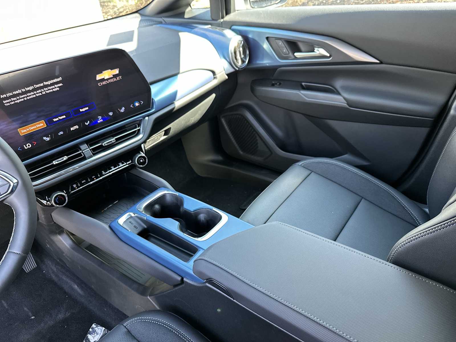 Thumbnail: 2026 Chevrolet Equinox - 21