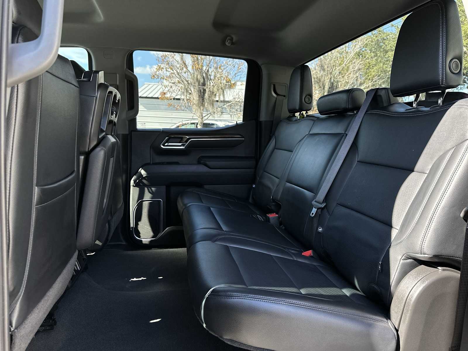 Thumbnail: 2024 Chevrolet Silverado 1500 - 17