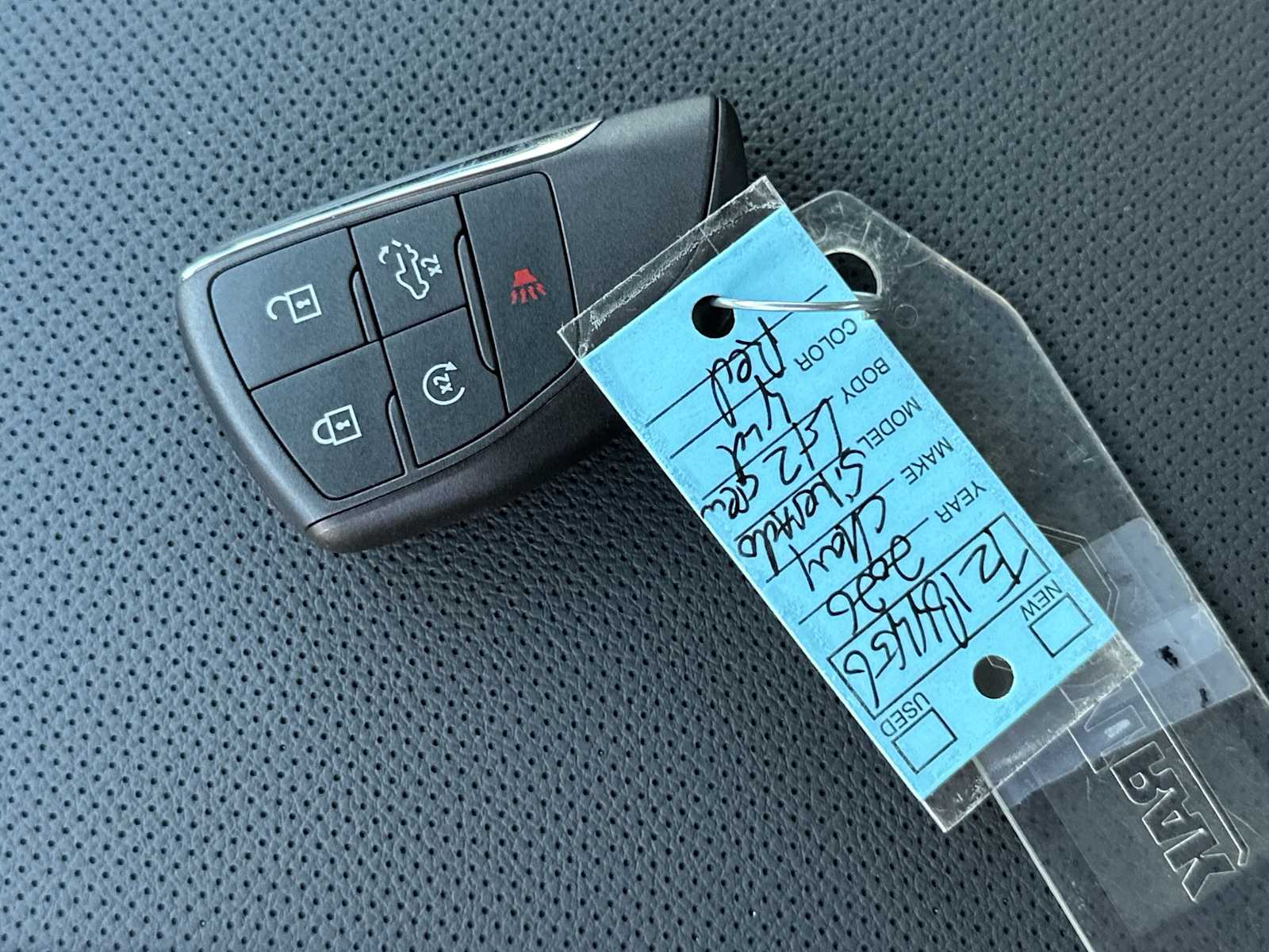 Thumbnail: 2026 Chevrolet Silverado 1500 - 27