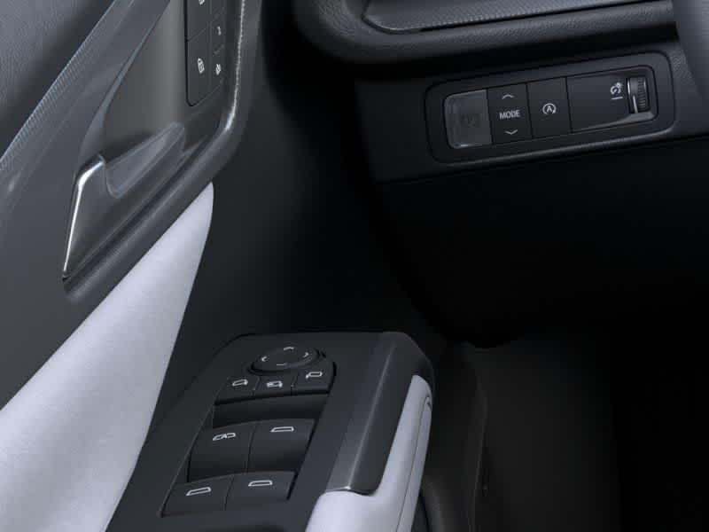 Thumbnail: 2026 Chevrolet Traverse - 22