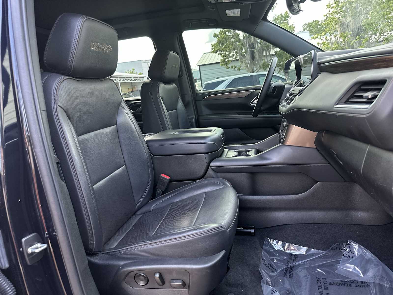 Thumbnail: 2023 Chevrolet Suburban - 19