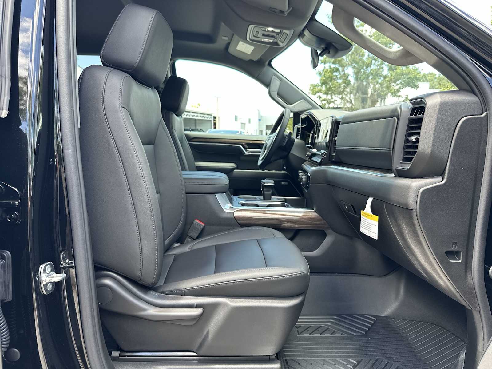 Thumbnail: 2026 Chevrolet Silverado 1500 - 19