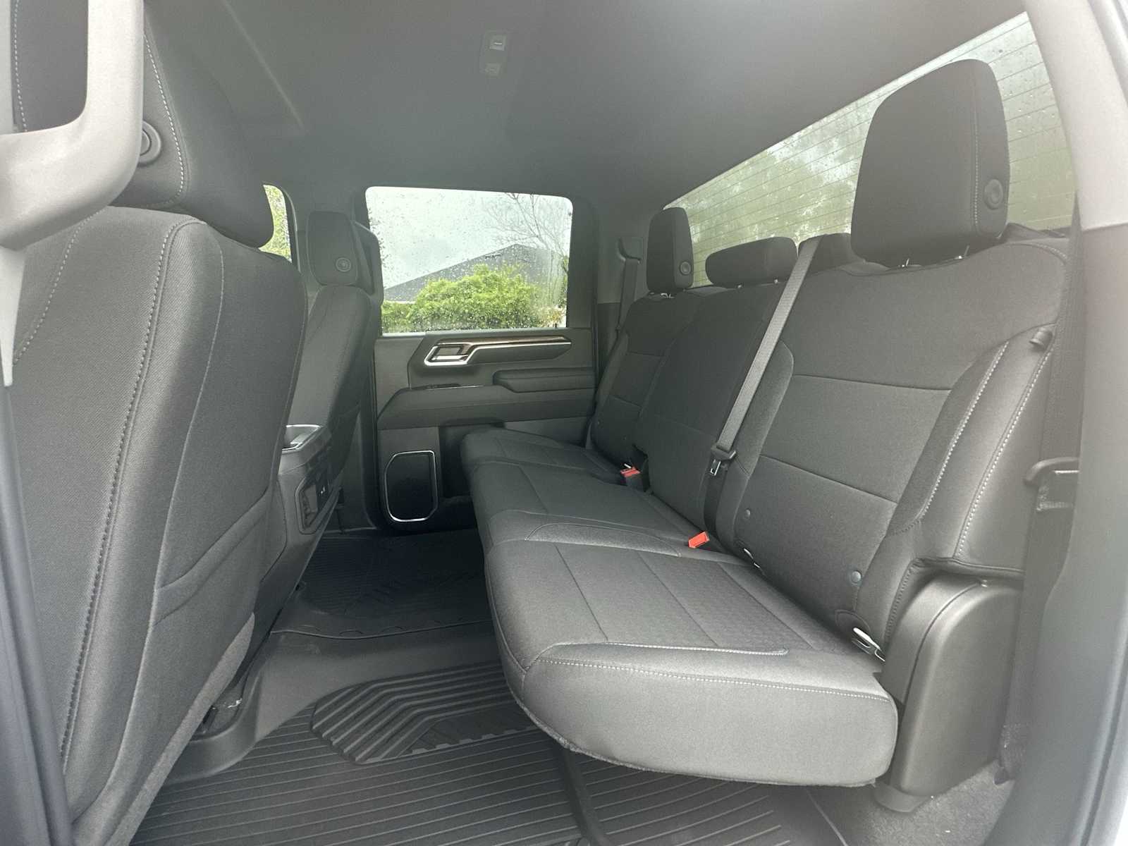 Thumbnail: 2025 Chevrolet Silverado 2500 - 17