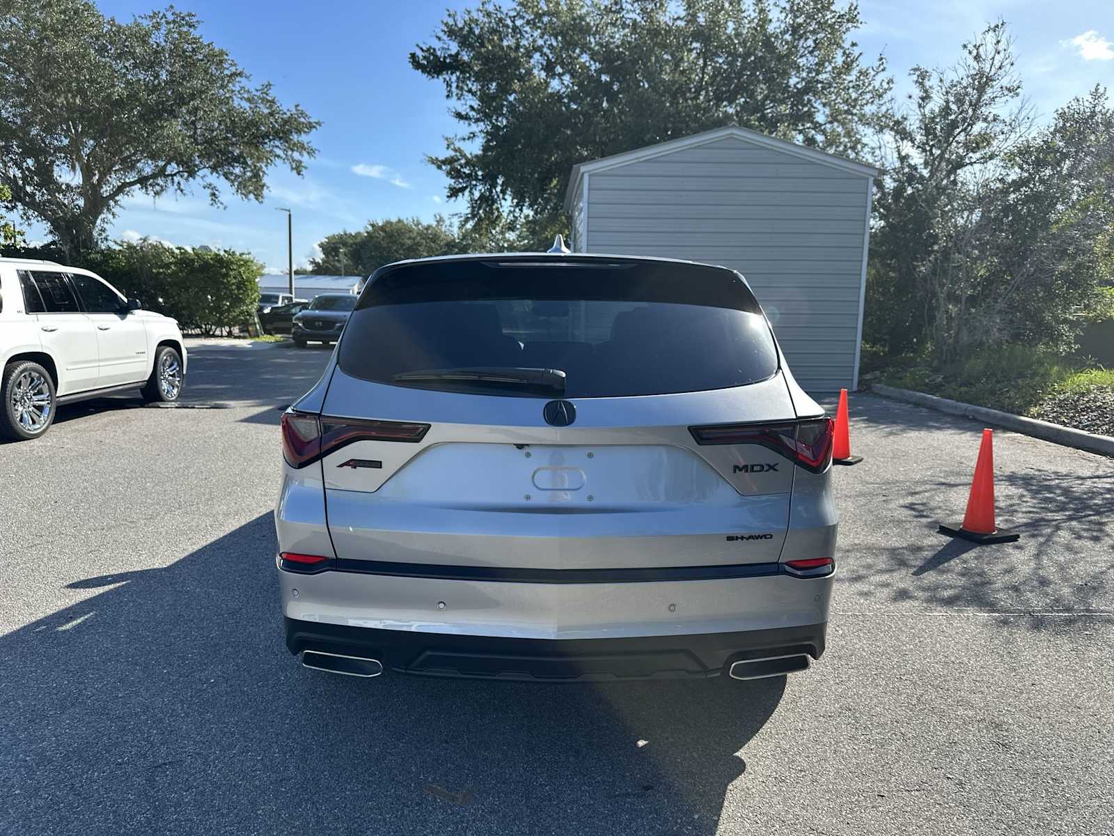 Thumbnail: 2025 Acura MDX - 5
