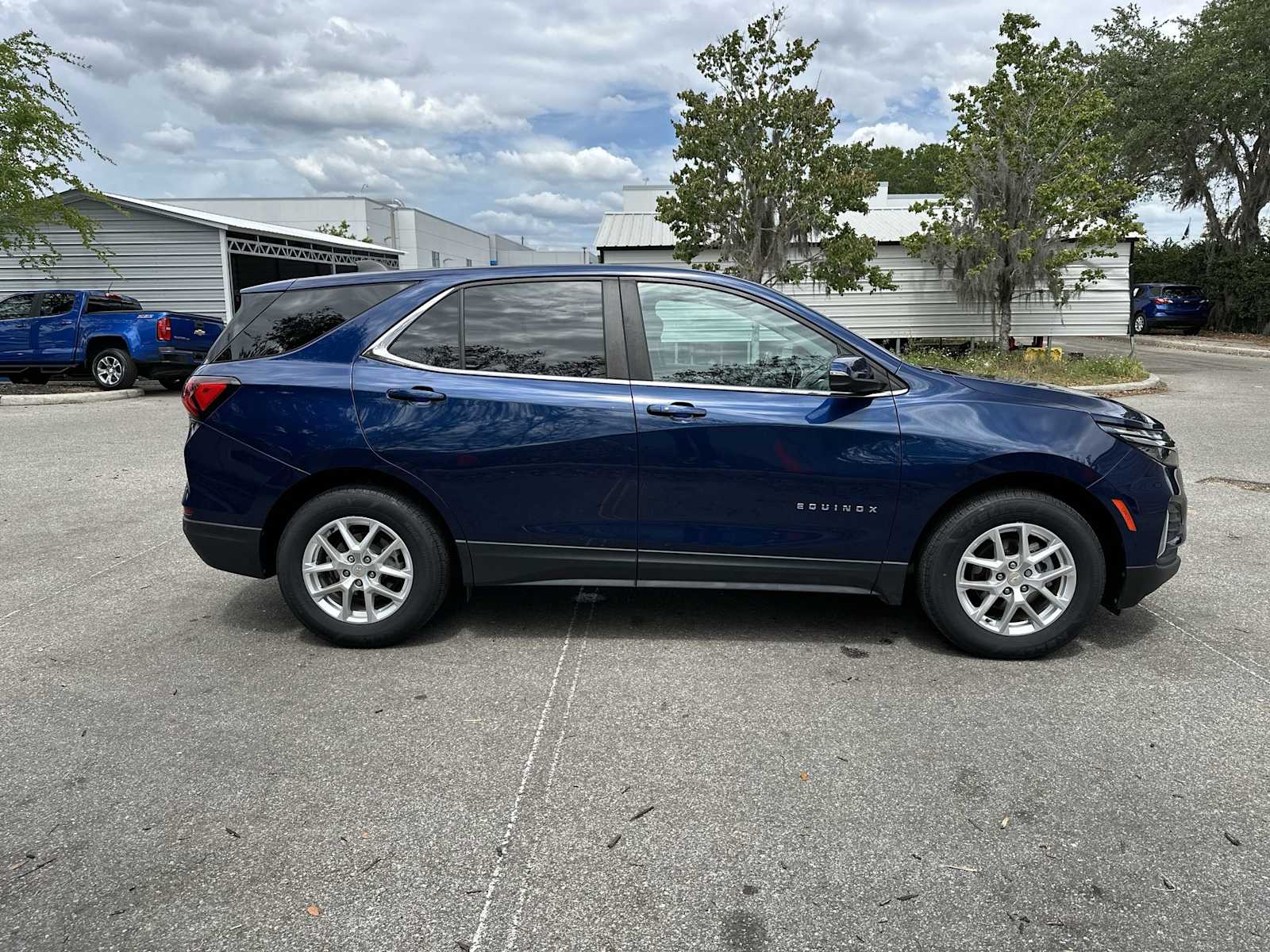 Thumbnail: 2022 Chevrolet Equinox - 7