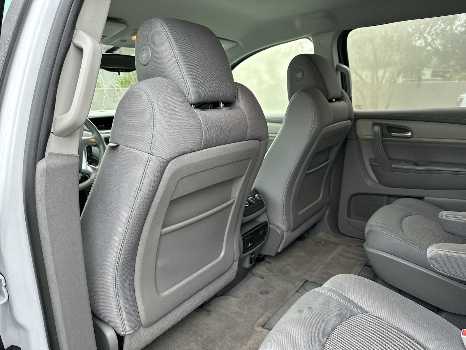 Thumbnail: 2016 Chevrolet Traverse - 16