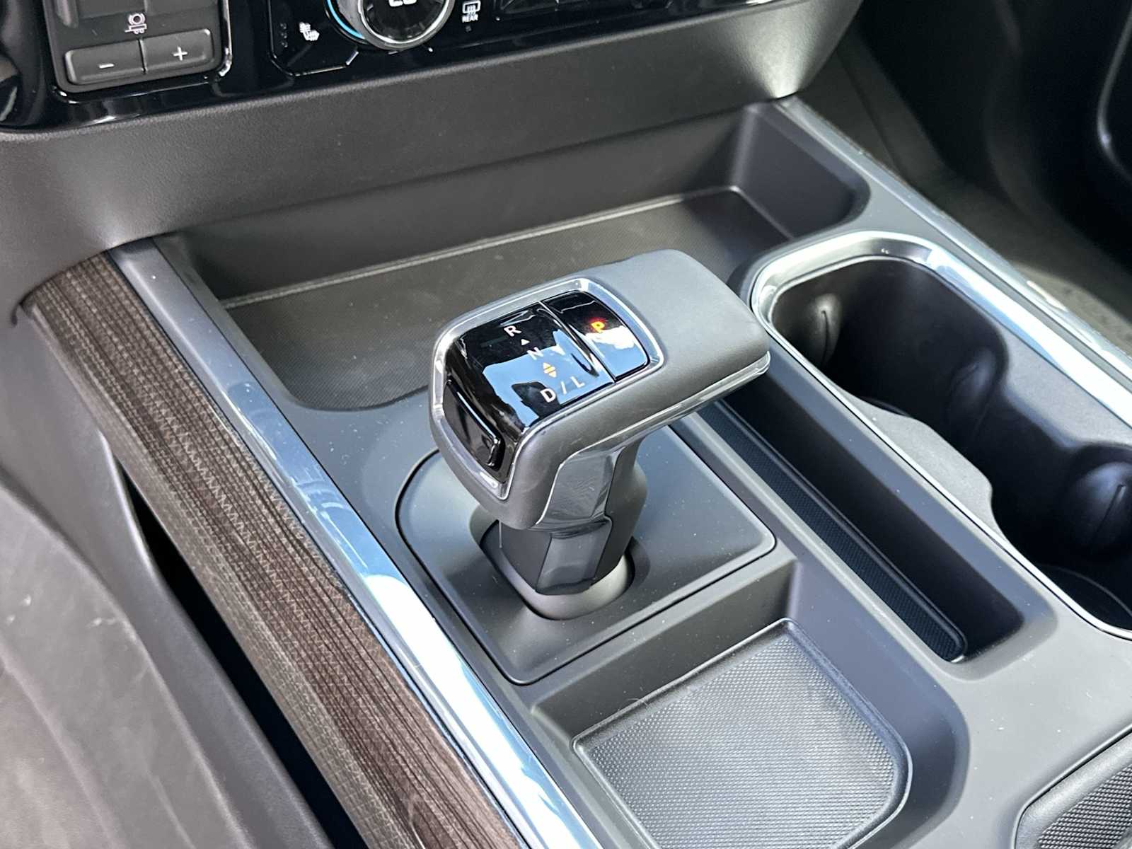 Thumbnail: 2026 Chevrolet Silverado 1500 - 23