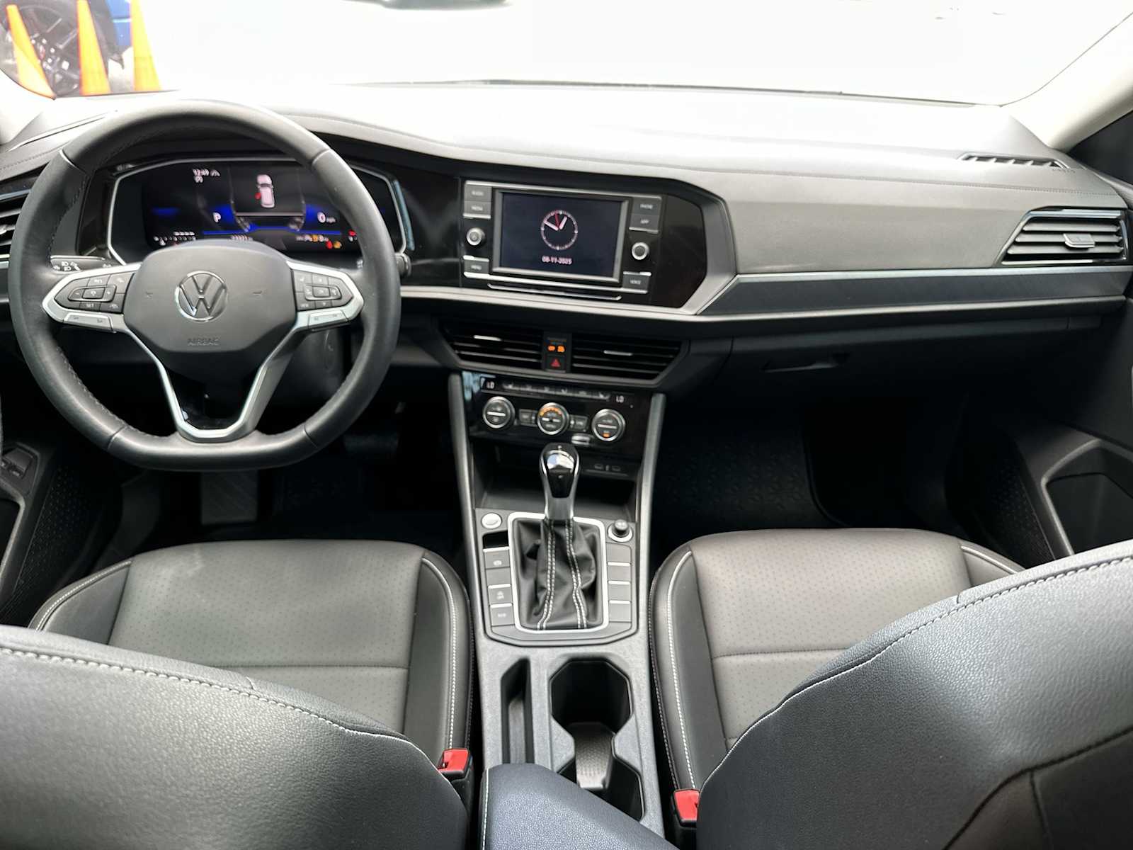 Thumbnail: 2024 Volkswagen Jetta - 14