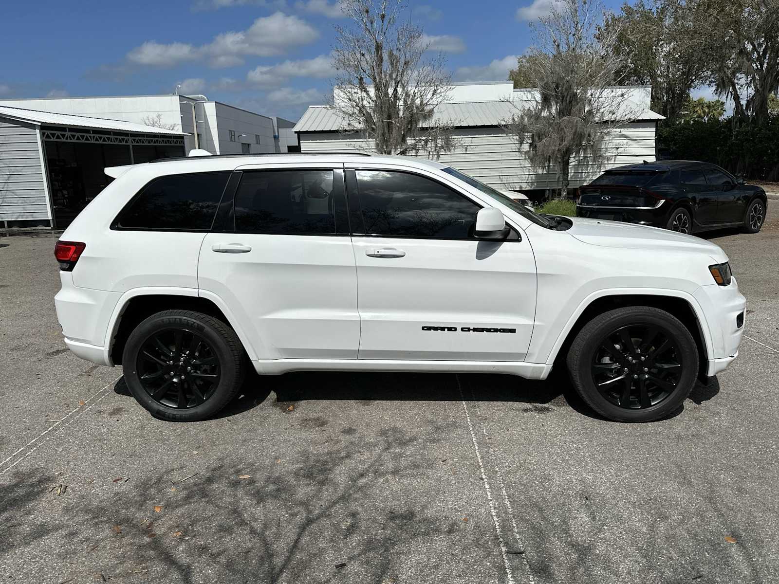 Thumbnail: 2018 Jeep Grand Cherokee - 7
