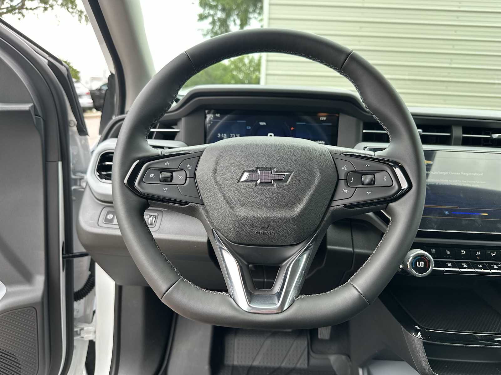 Thumbnail: 2027 Chevrolet Bolt EV - 21