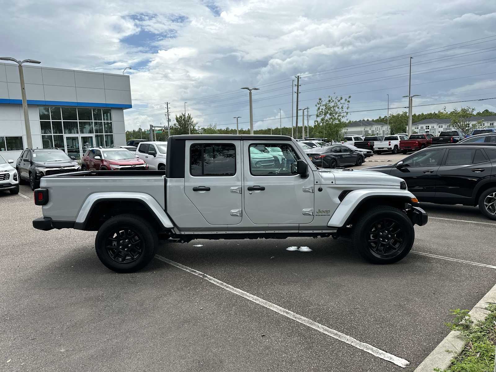 Thumbnail: 2023 Jeep Gladiator - 7