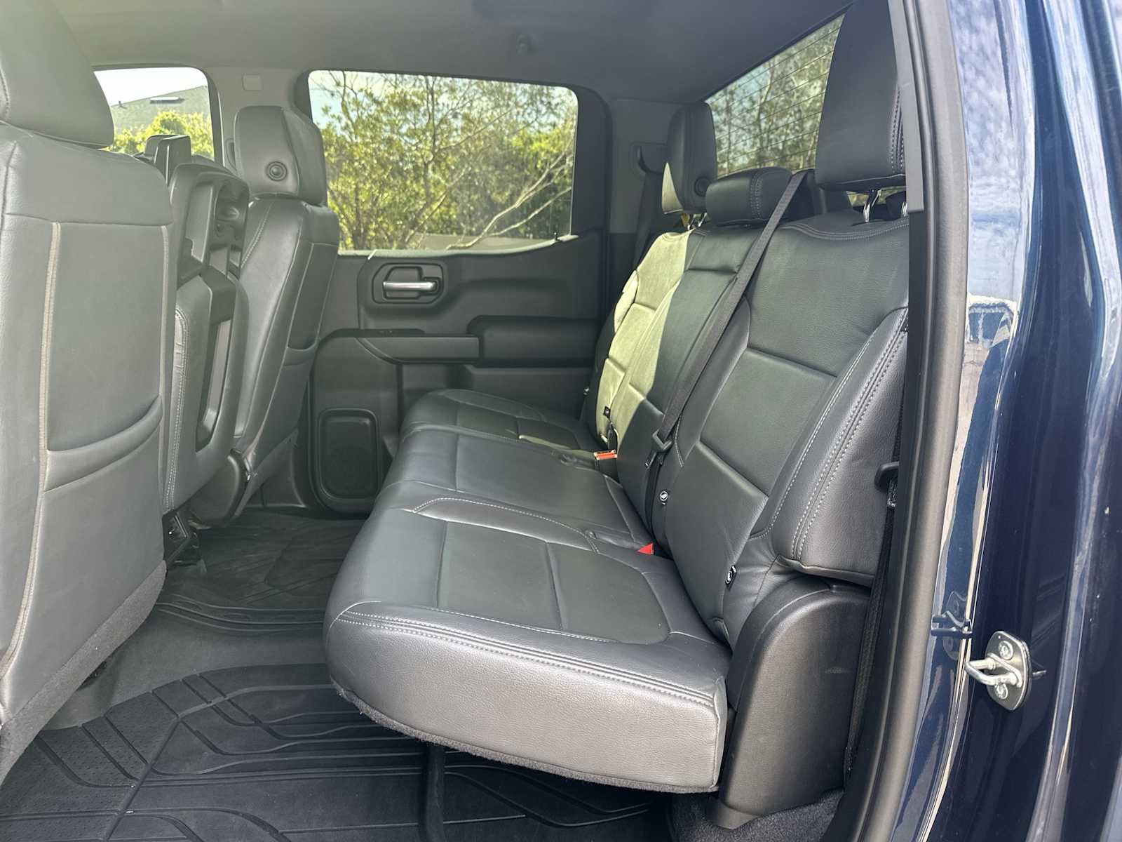 Thumbnail: 2020 Chevrolet Silverado 1500 - 17