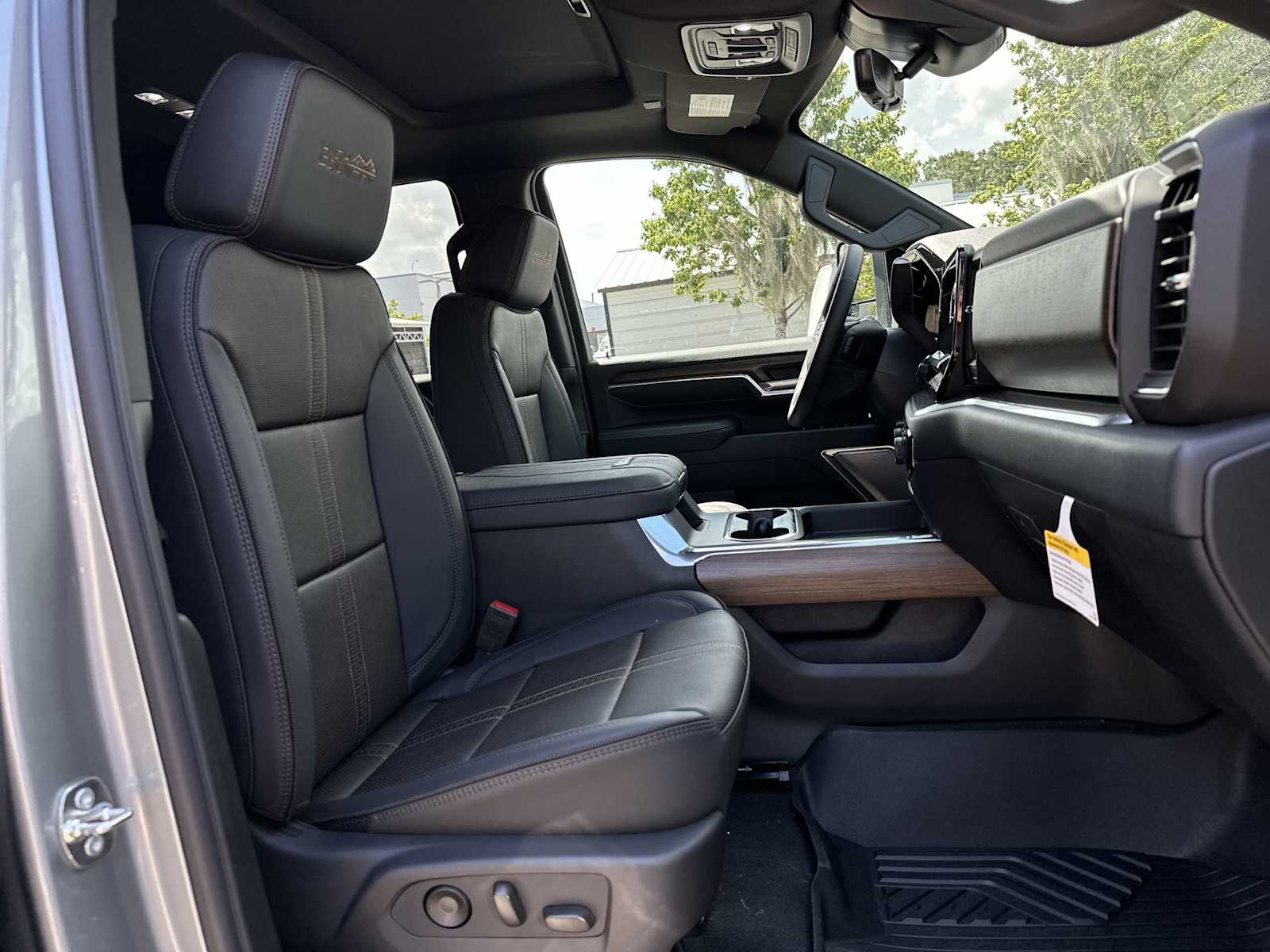 Thumbnail: 2026 Chevrolet Silverado 2500 - 19