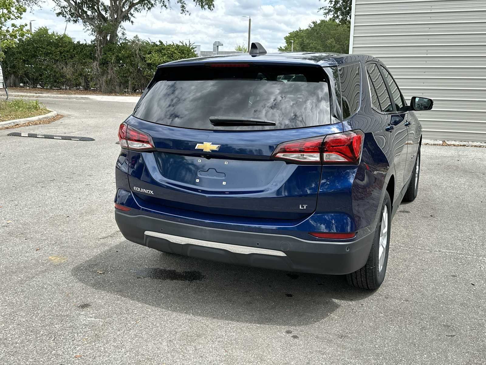 Thumbnail: 2022 Chevrolet Equinox - 6