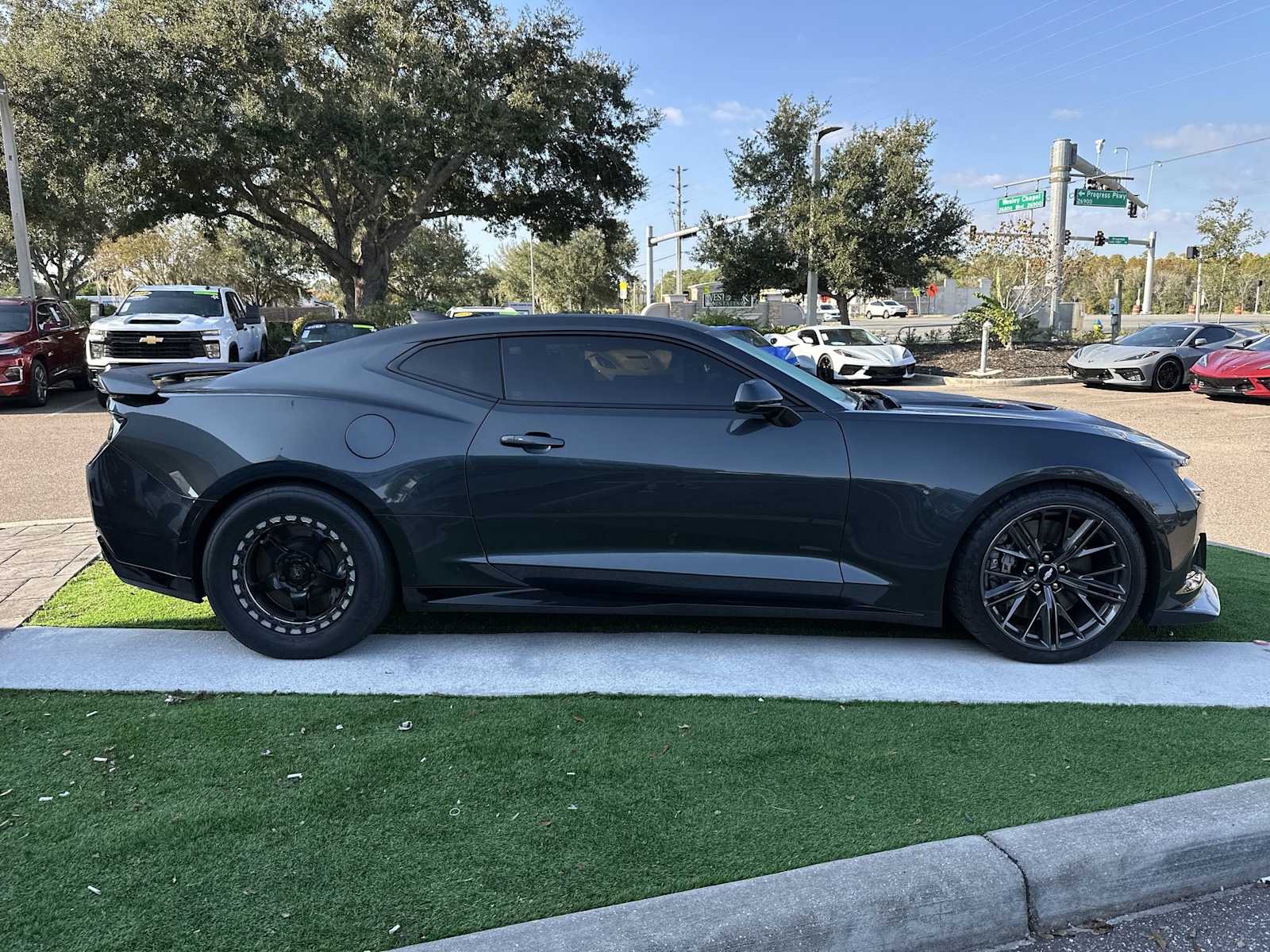 Thumbnail: 2017 Chevrolet Camaro - 7