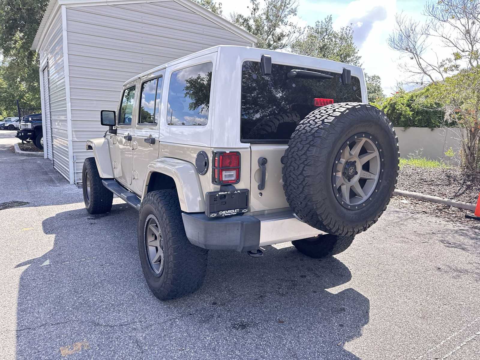 Thumbnail: 2017 Jeep Wrangler - 4
