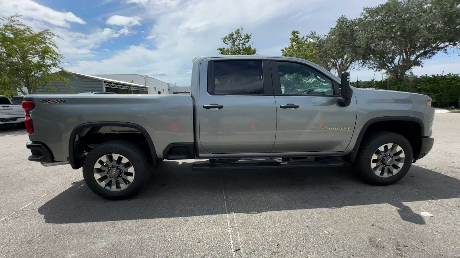 Thumbnail: 2026 Chevrolet Silverado 2500 - 9