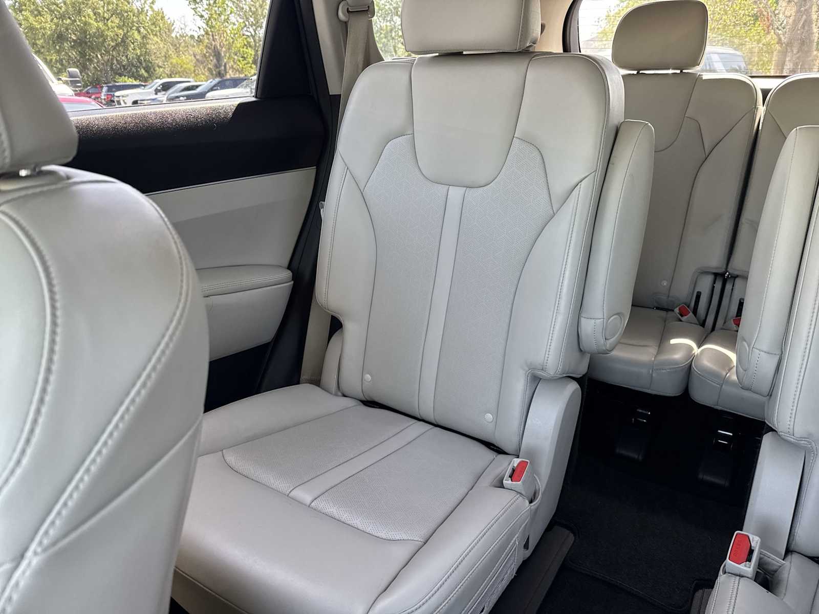 2023 Kia Sorento EX 12
