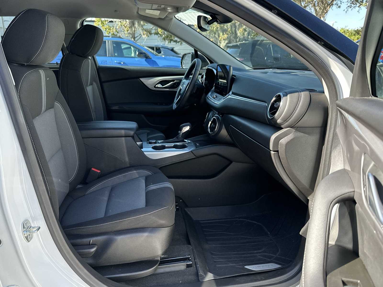 Thumbnail: 2023 Chevrolet Blazer - 19