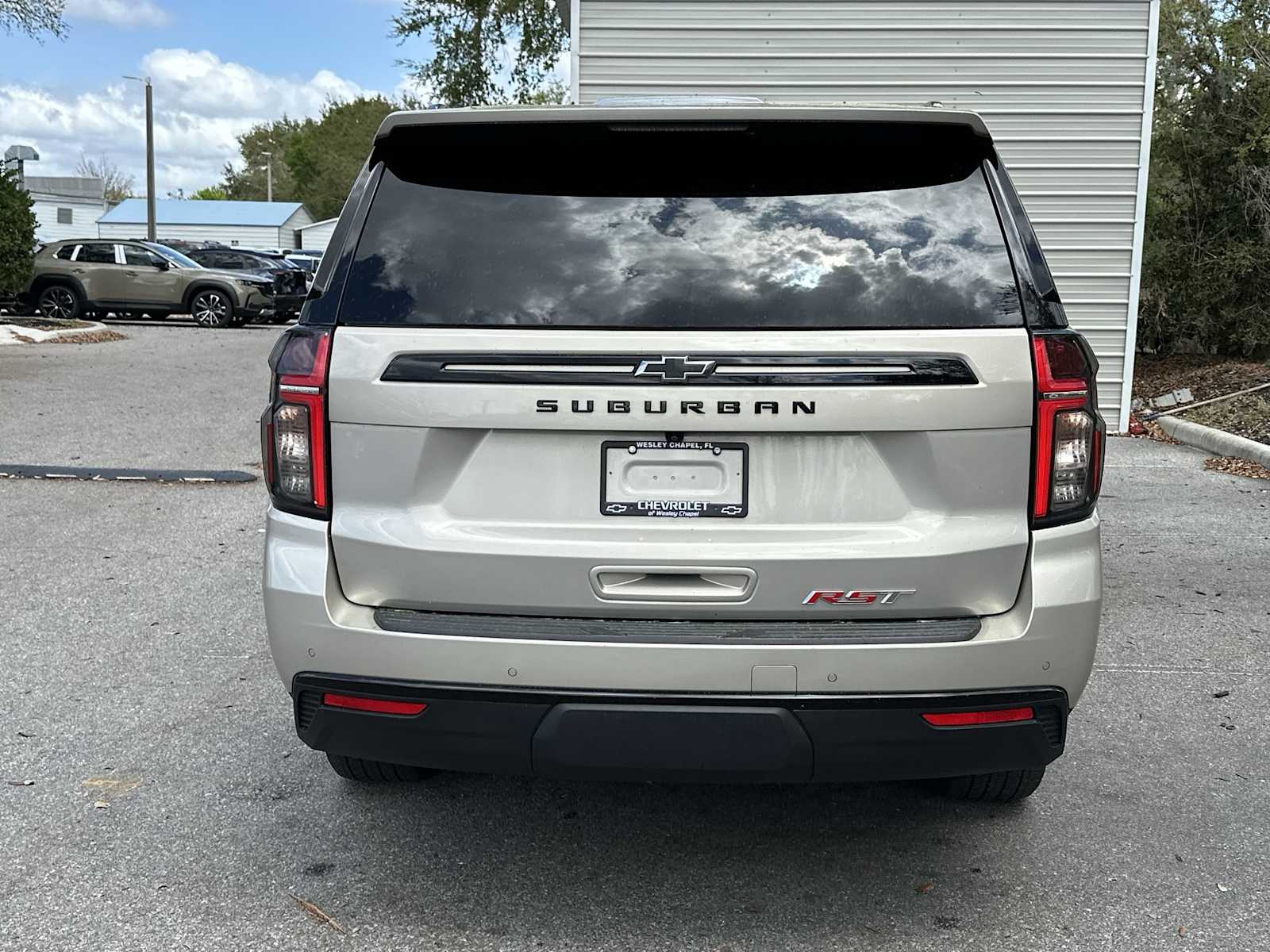 Thumbnail: 2023 Chevrolet Suburban - 5