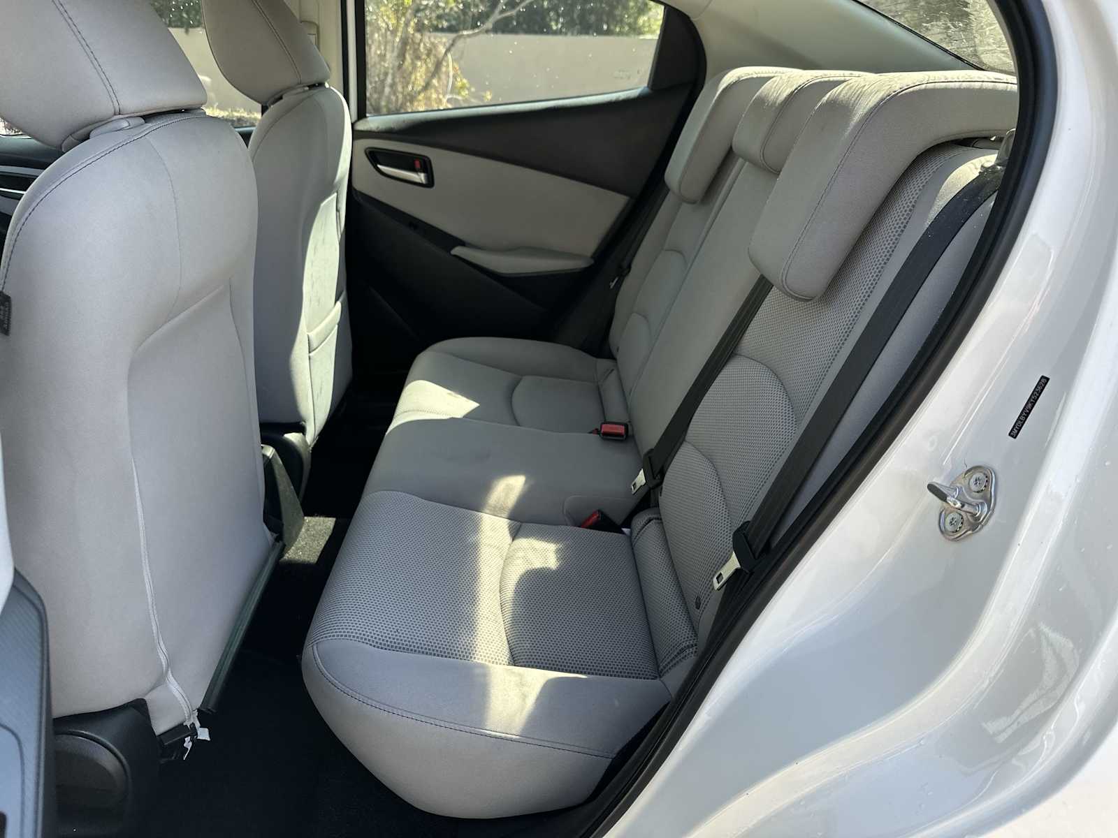 Thumbnail: 2019 Toyota Yaris - 17