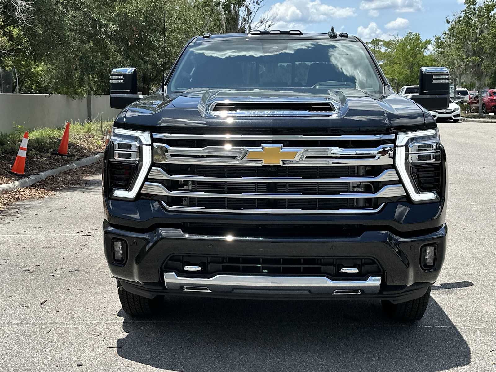 Thumbnail: 2026 Chevrolet Silverado 3500 - 9