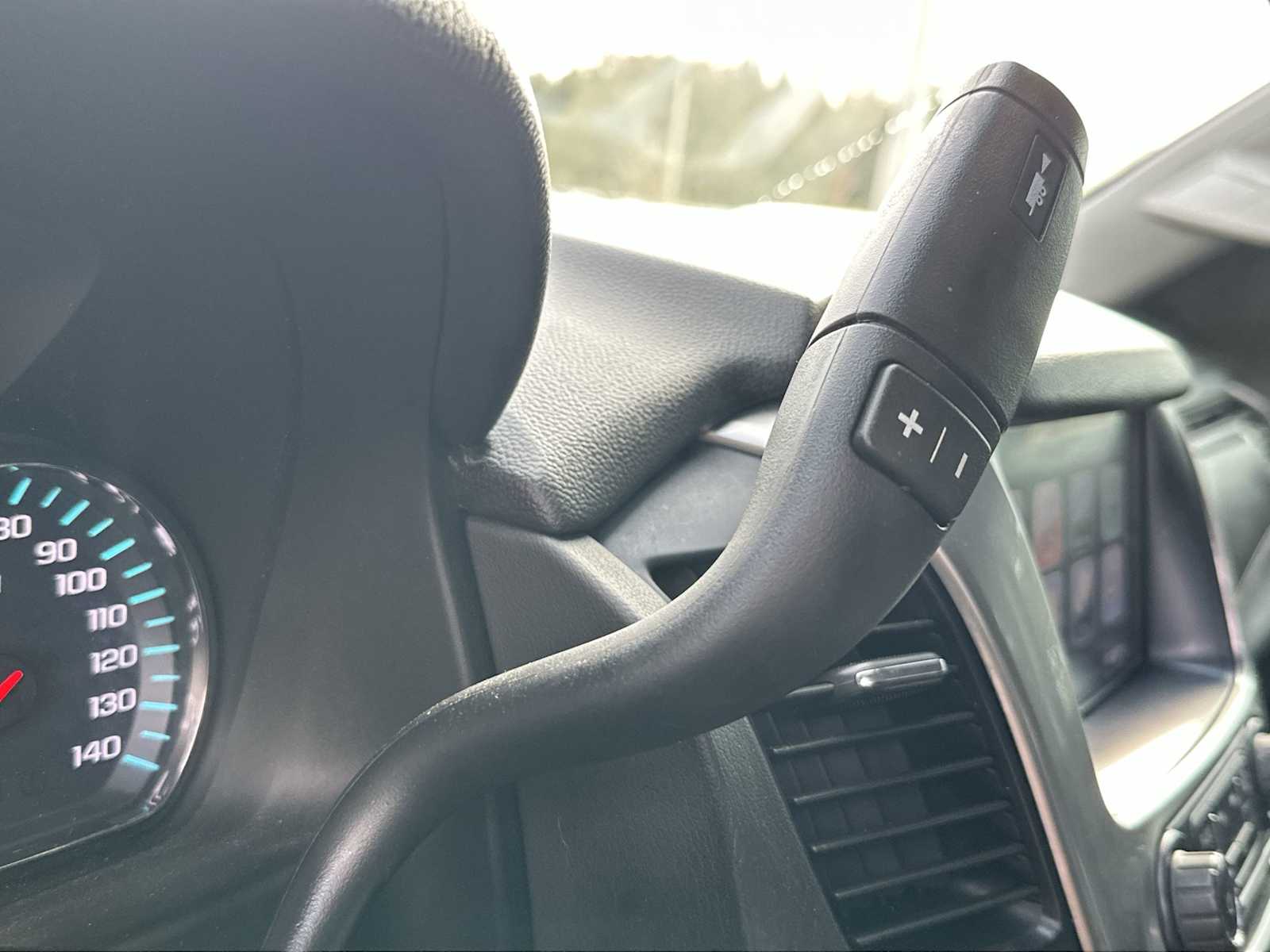 Thumbnail: 2019 Chevrolet Tahoe - 23