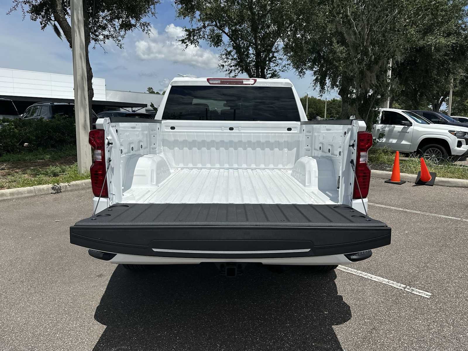 Thumbnail: 2025 Chevrolet Silverado 1500 - 25