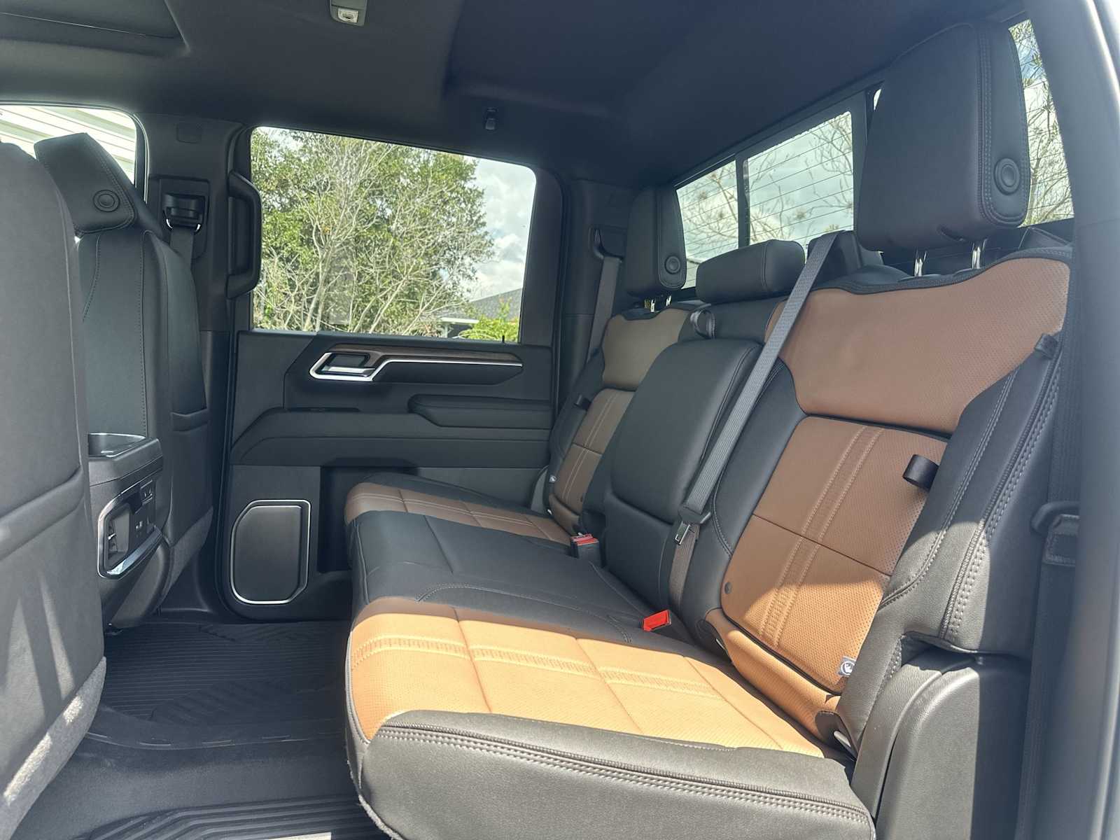 Thumbnail: 2026 Chevrolet Silverado 2500 - 17