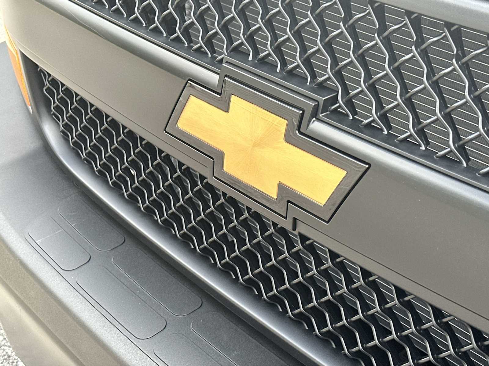 Thumbnail: 2026 Chevrolet Express - 10