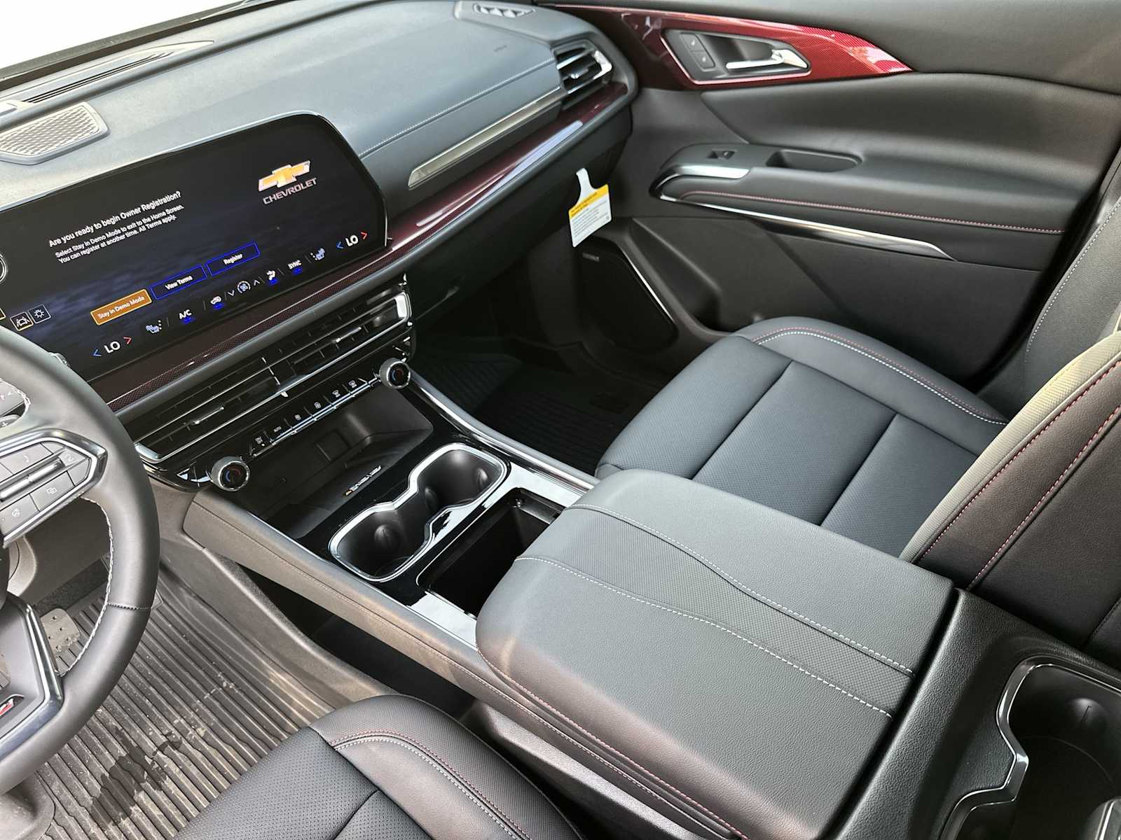 Thumbnail: 2026 Chevrolet Traverse - 22