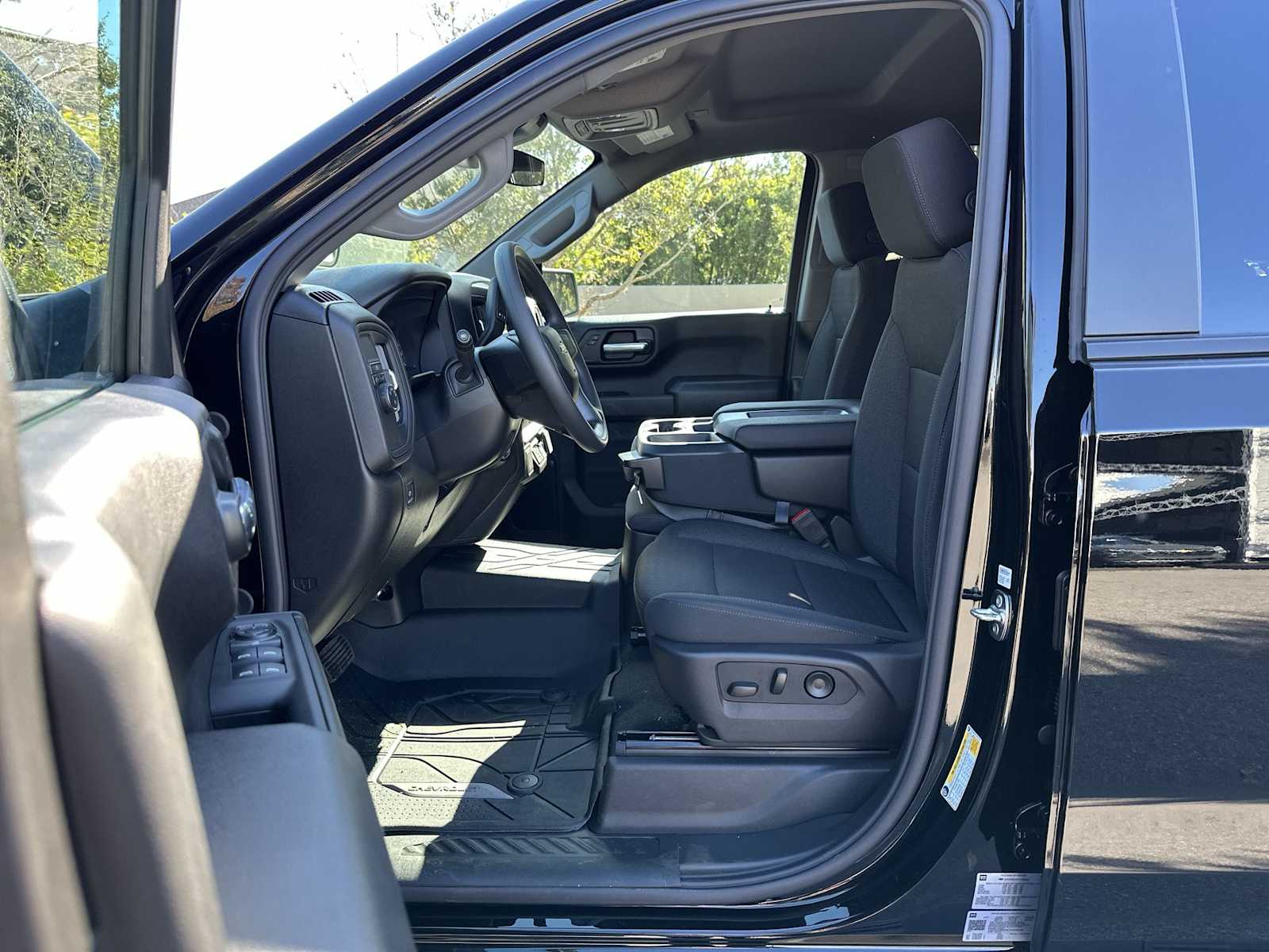 Thumbnail: 2026 Chevrolet Silverado 1500 - 2