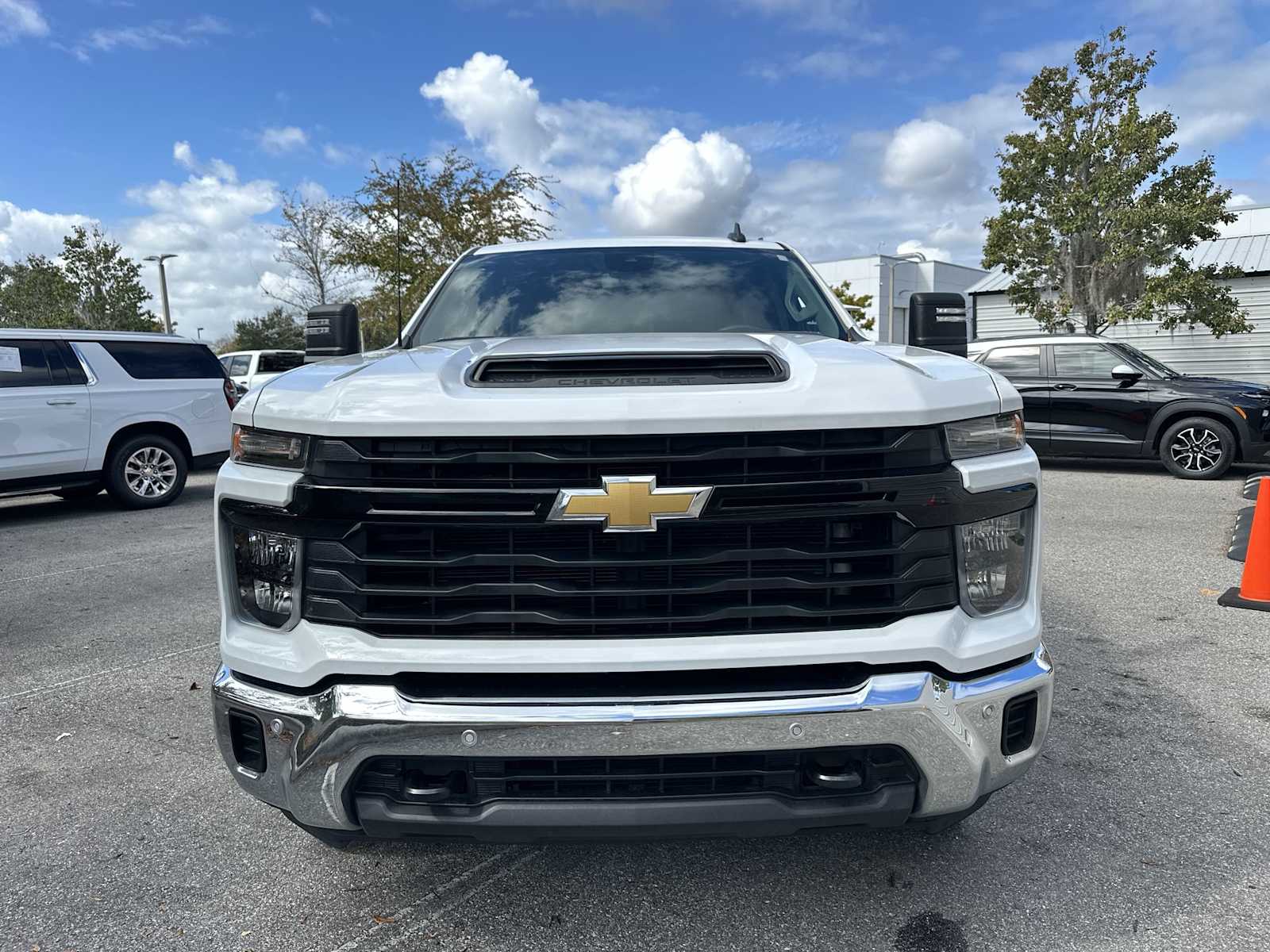 Thumbnail: 2025 Chevrolet Silverado 2500 - 9