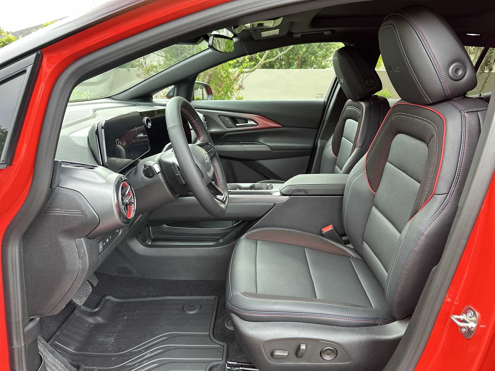 Thumbnail: 2026 Chevrolet Equinox - 15