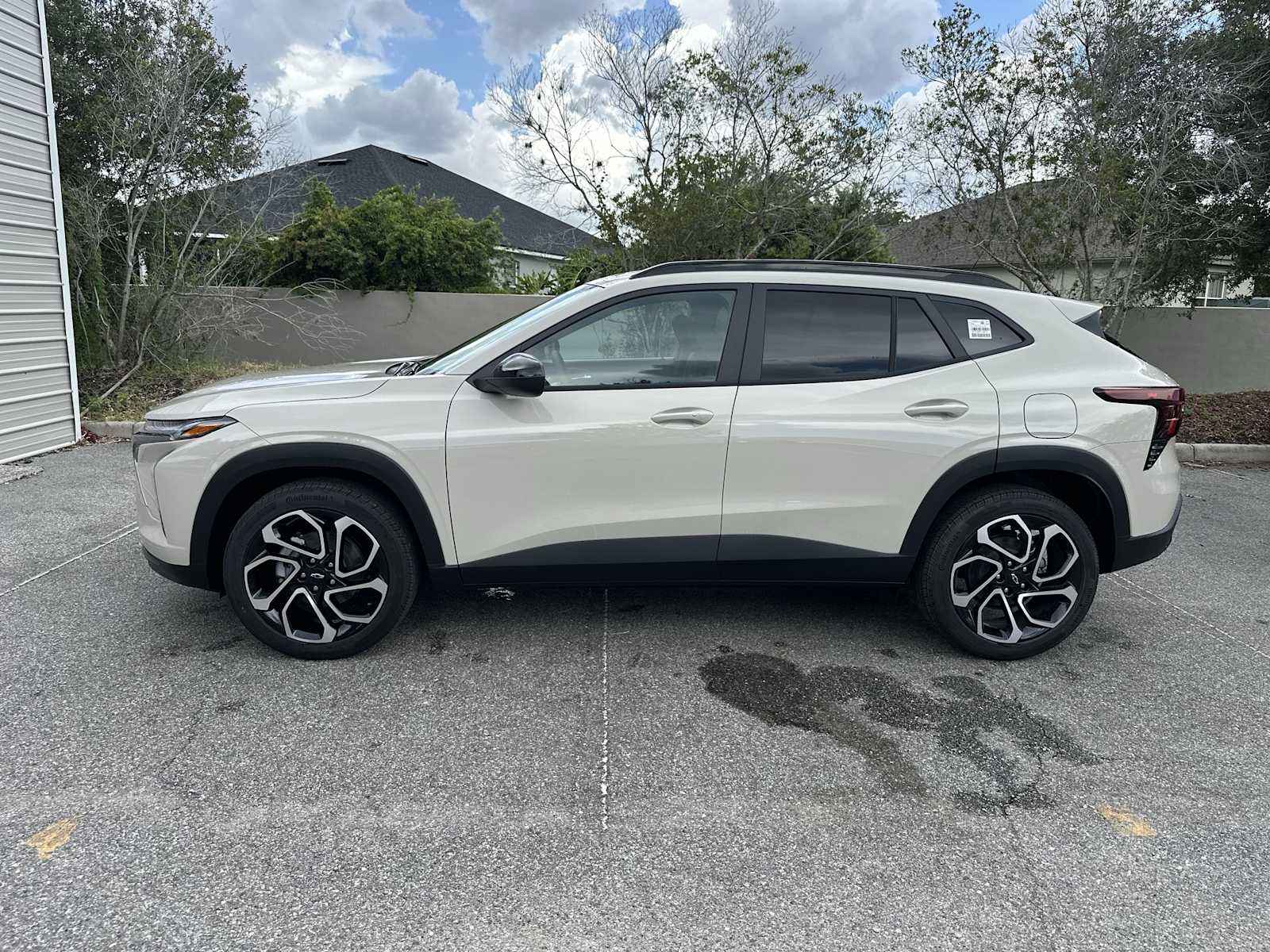 Thumbnail: 2026 Chevrolet Trax - 3