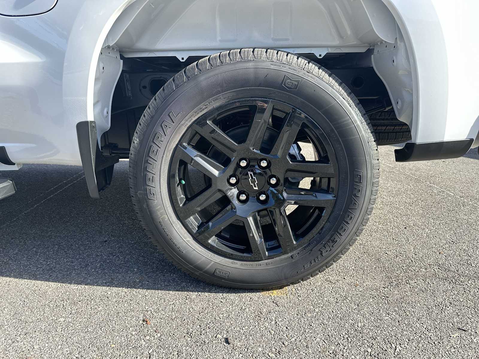 Thumbnail: 2026 Chevrolet Silverado 1500 - 12