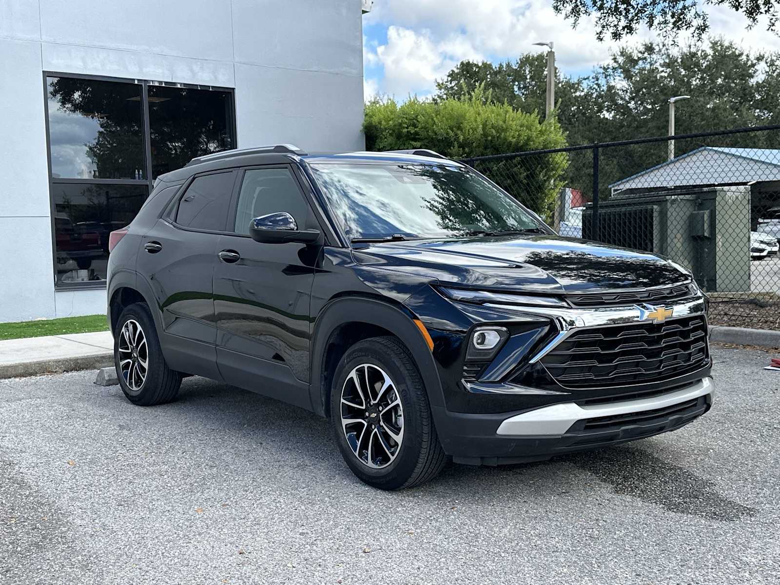 Thumbnail: 2024 Chevrolet TrailBlazer - 8