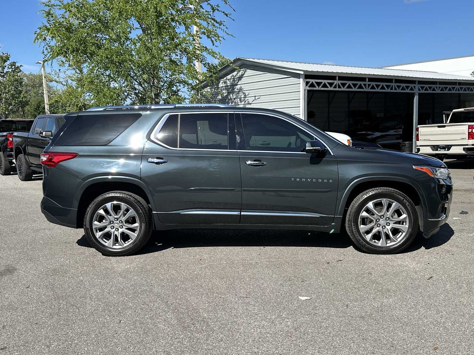 Thumbnail: 2020 Chevrolet Traverse - 7
