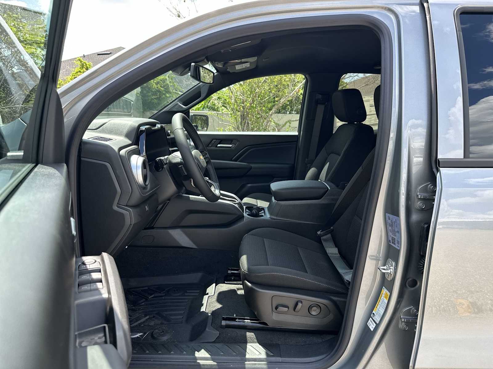 Thumbnail: 2026 Chevrolet Colorado - 2