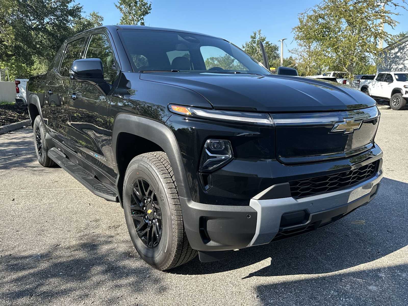 Thumbnail: 2026 Chevrolet Silverado EV - 8