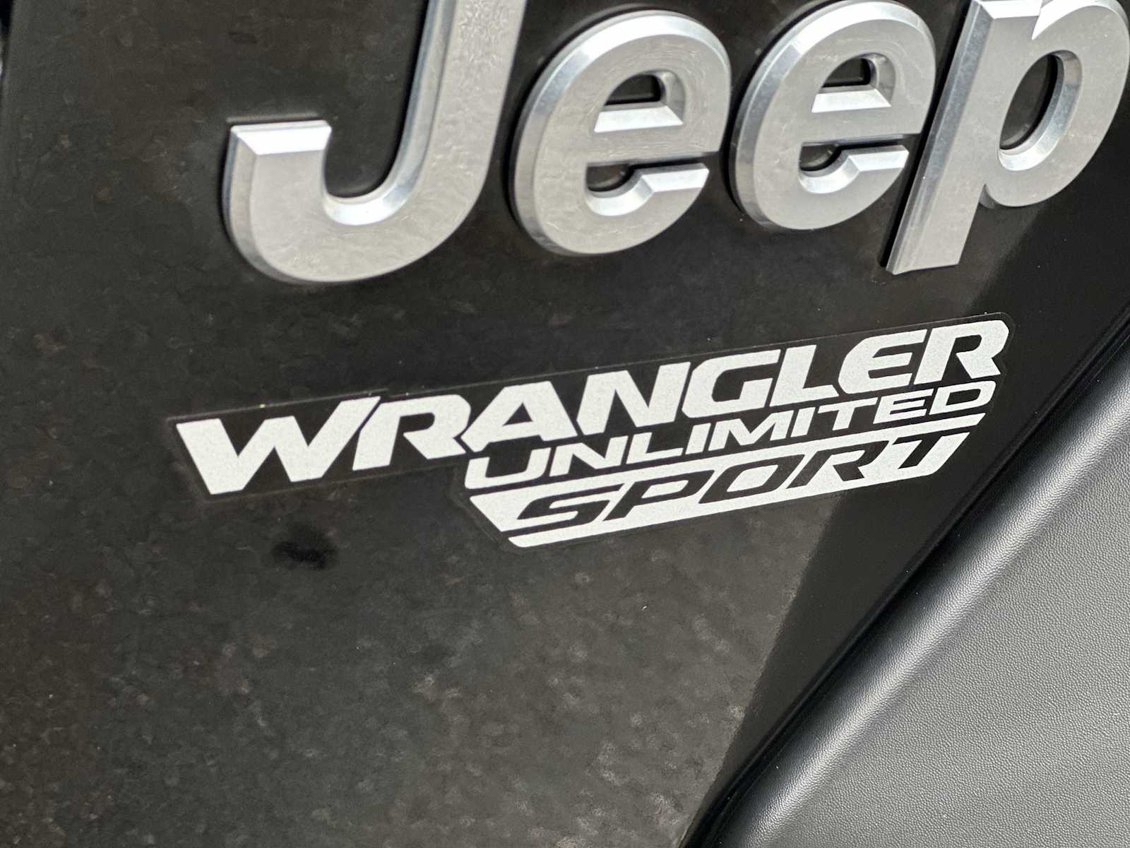Thumbnail: 2020 Jeep Wrangler - 11