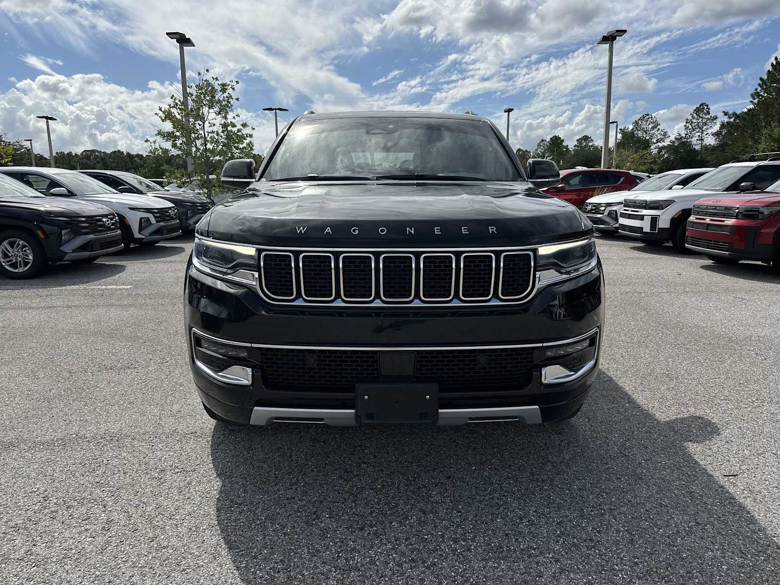 Thumbnail: 2023 Jeep Wagoneer - 9