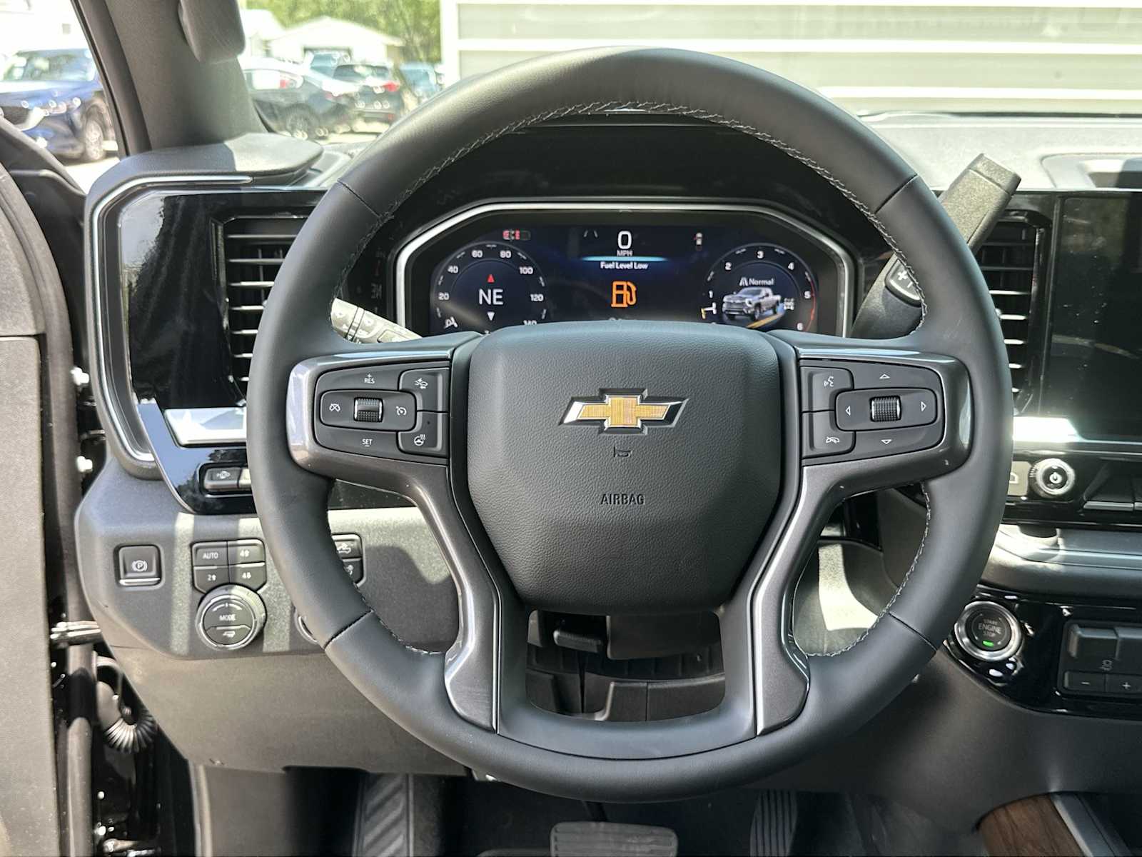 Thumbnail: 2026 Chevrolet Silverado 3500 - 21